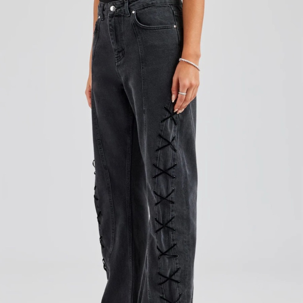 Cernucci Women's Charcoal Lace-Up Wide Leg Jeans